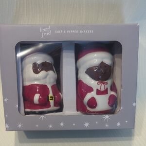 Santa & Mrs. Clause Ceramic Salt and Pepper Shakers